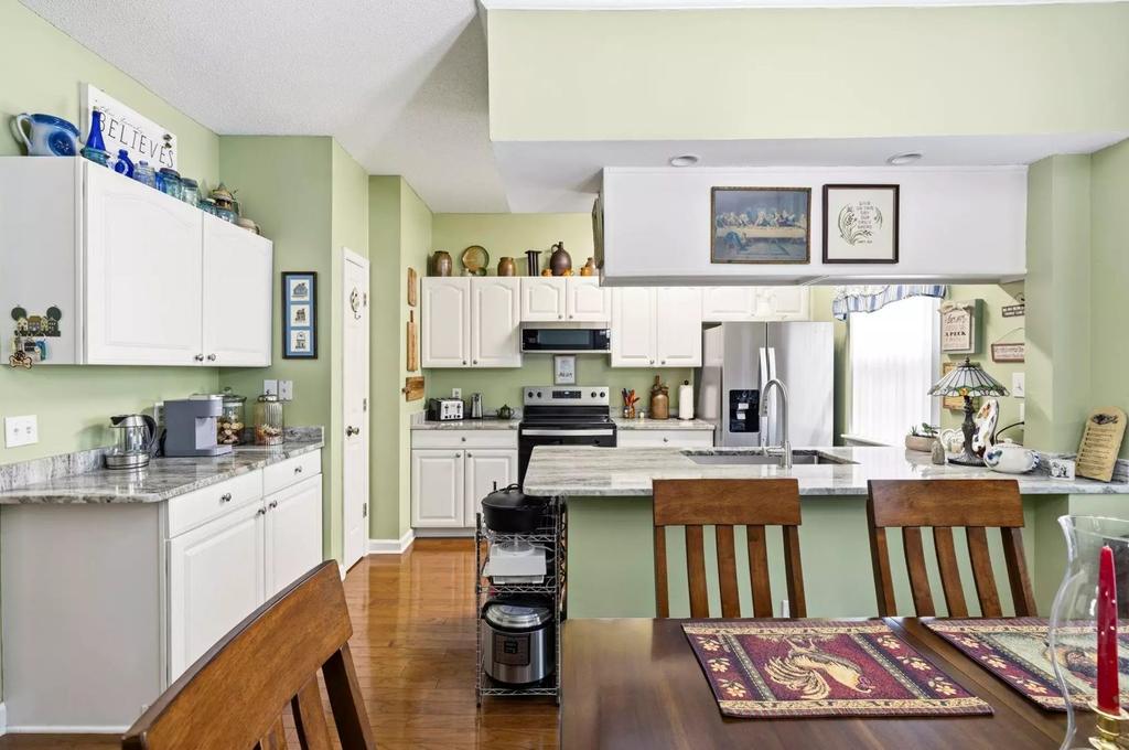 400 Willow Green Dr #400D, photo 12