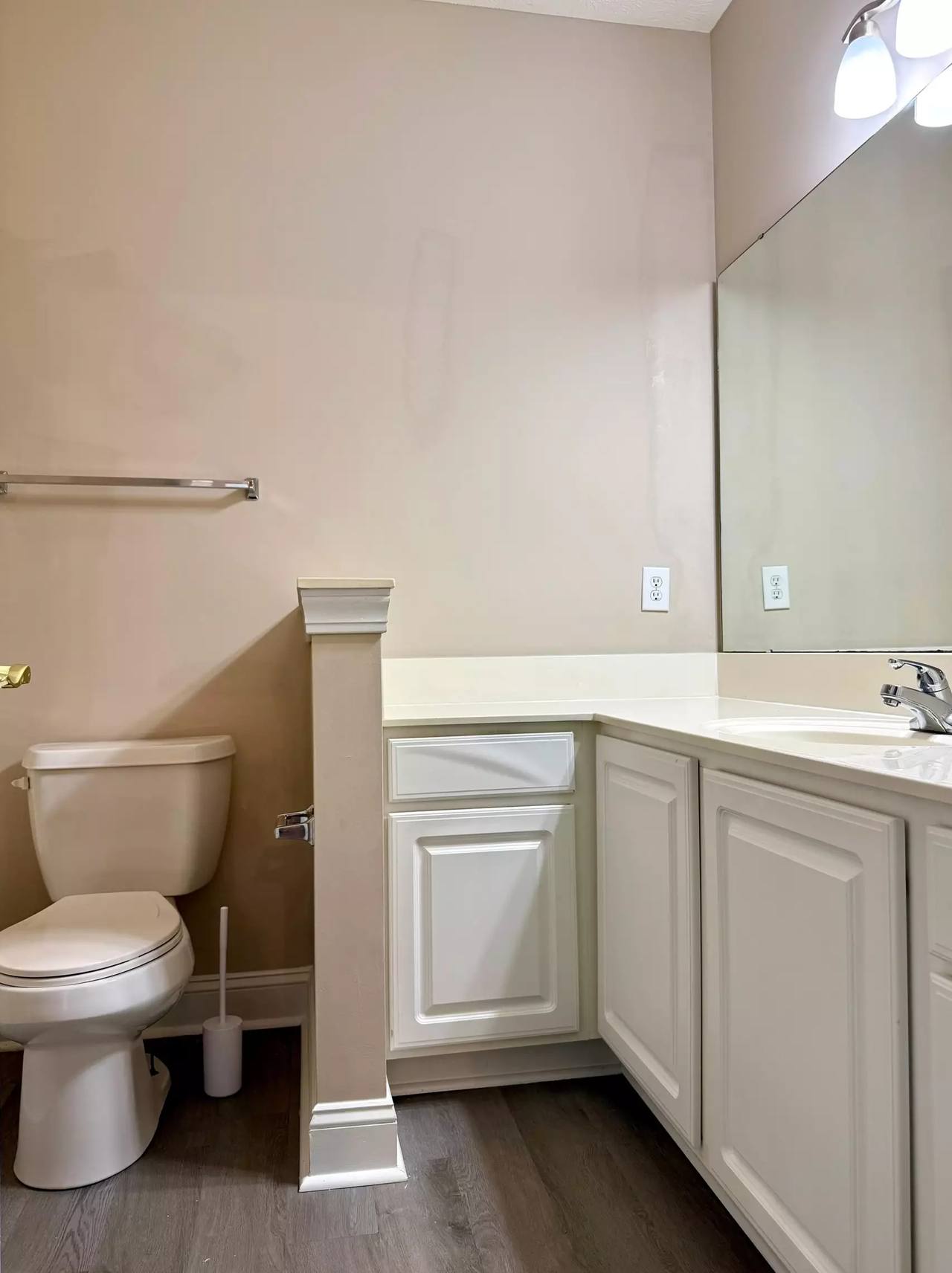 111 Fountain Pointe Ln #201, photo 30