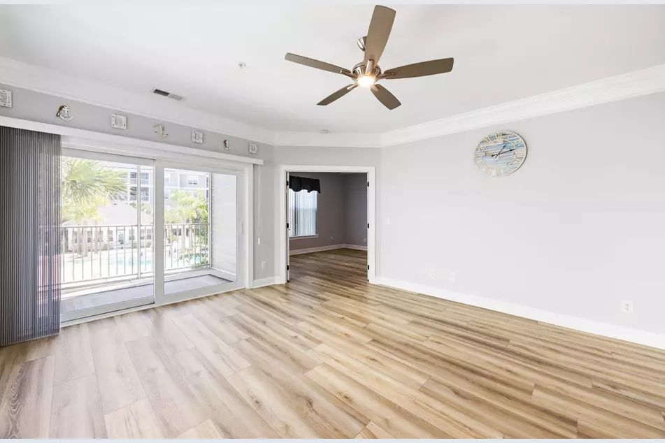 118 Ella Kinley Cir #201, photo 6