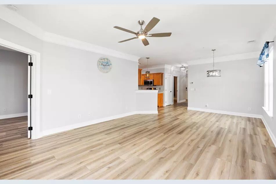 118 Ella Kinley Cir #201, photo 7