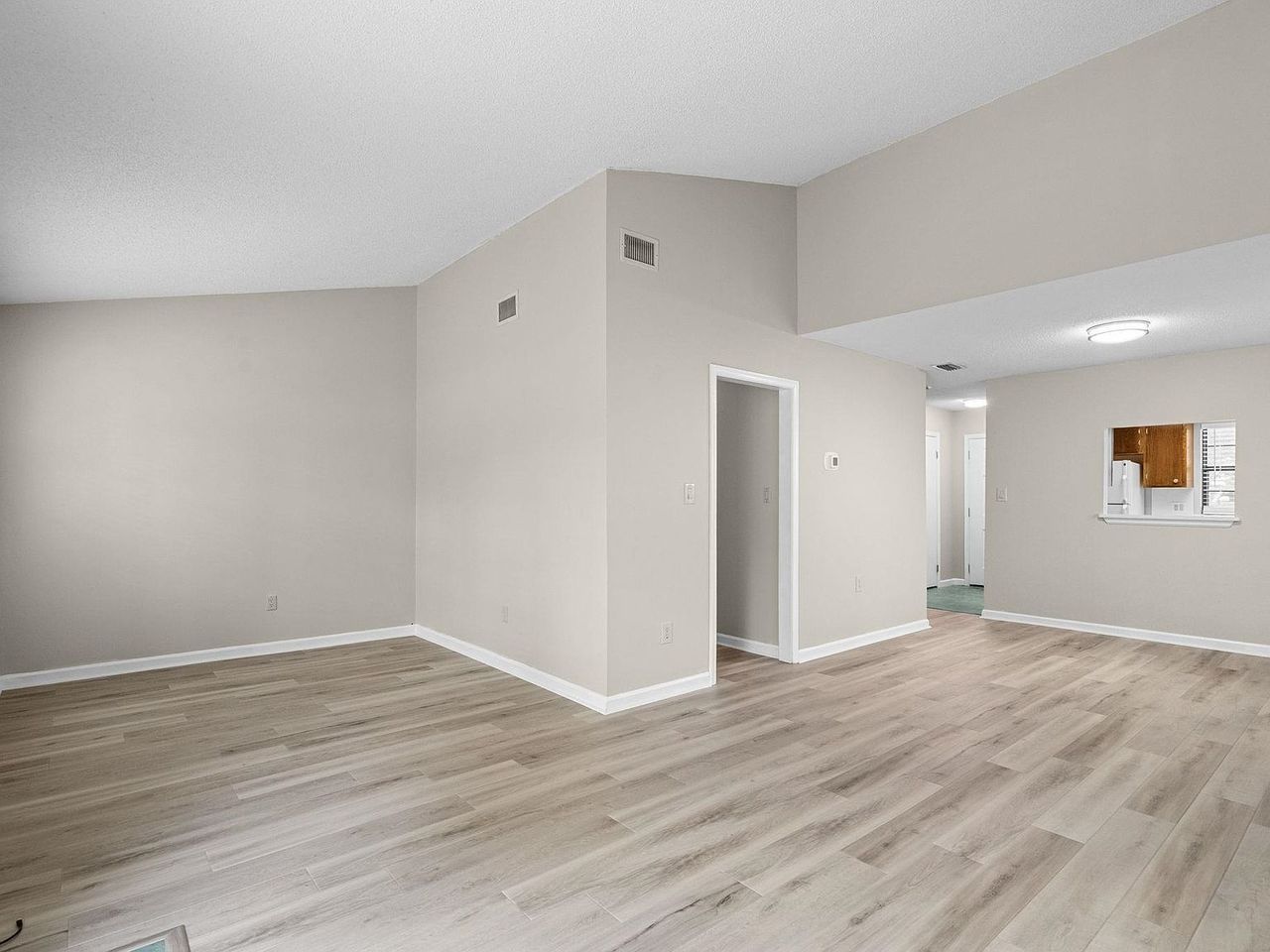 6620 Heron Point Blvd, photo 9