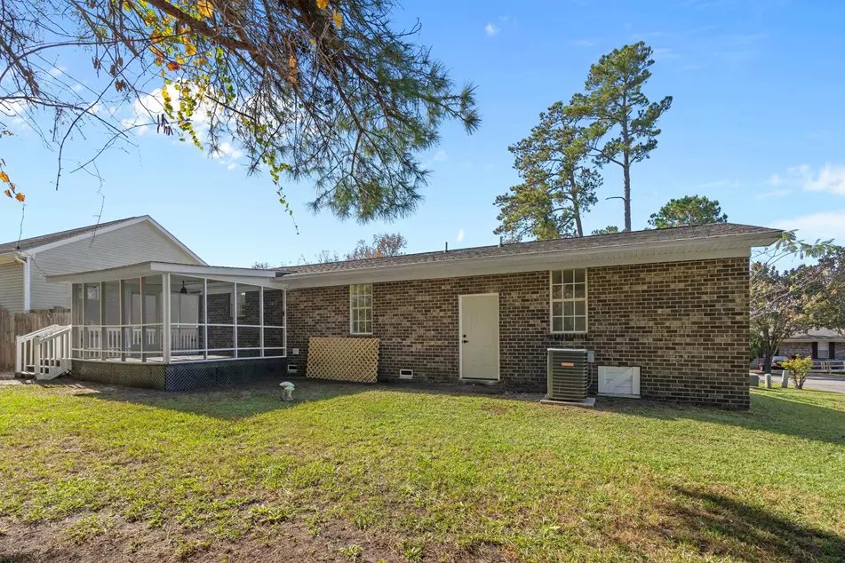 1114 Temple St, photo 10