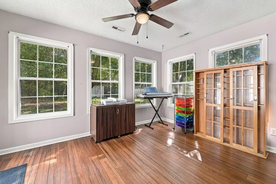 1117 Lancelot Ln, photo 4
