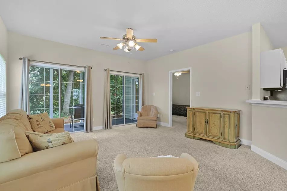 5018 Belleglen Ct #101, photo 2