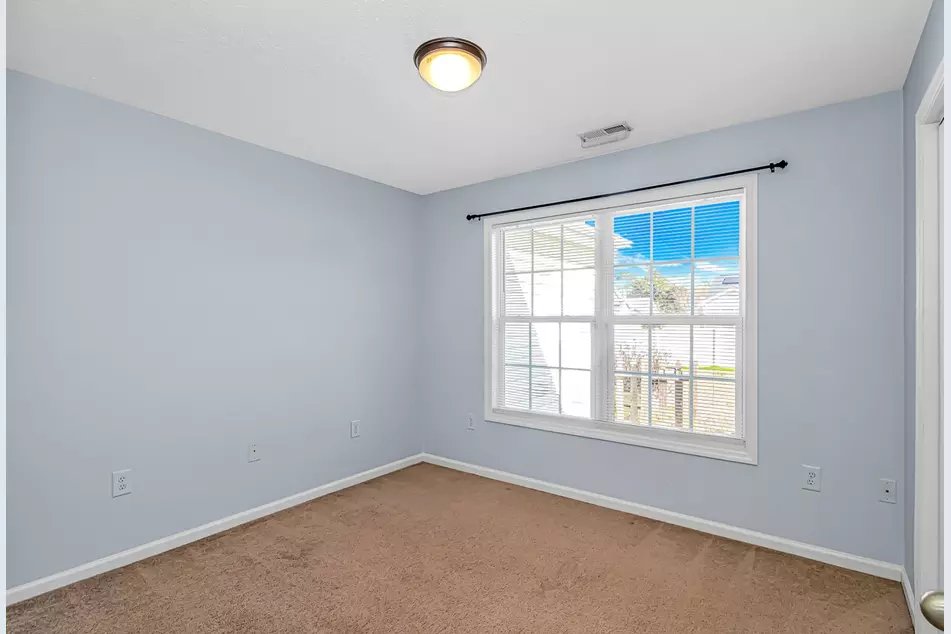 1012 Cadbury Ct, photo 10