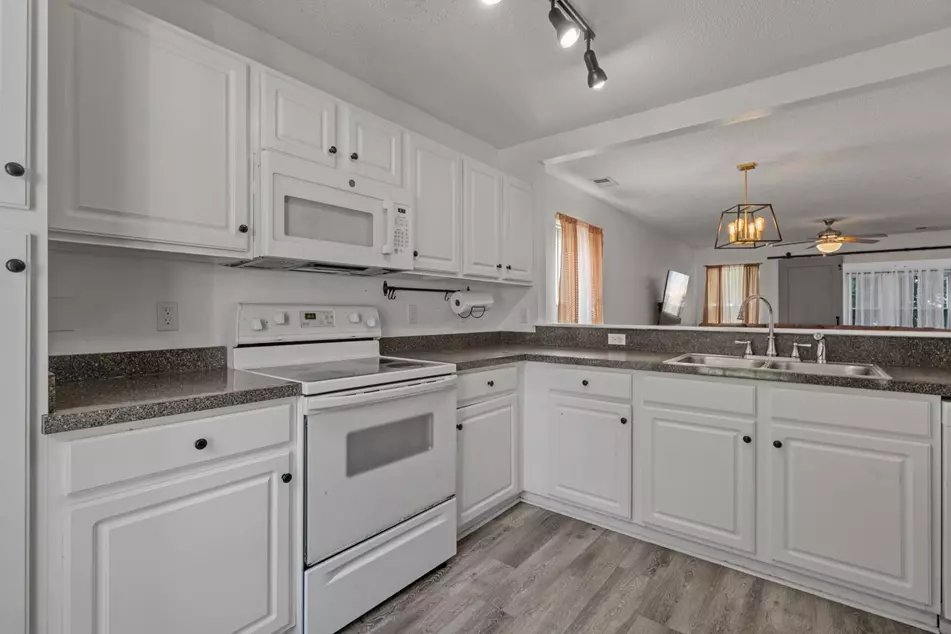121 Bellegrove Dr, photo 8