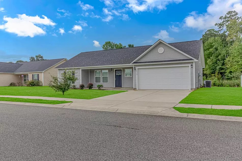 1430 Heirloom Dr, photo 2