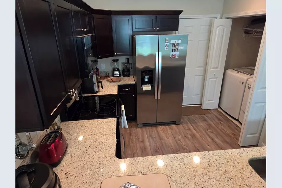 145 Ecum Secum Pl, photo 2