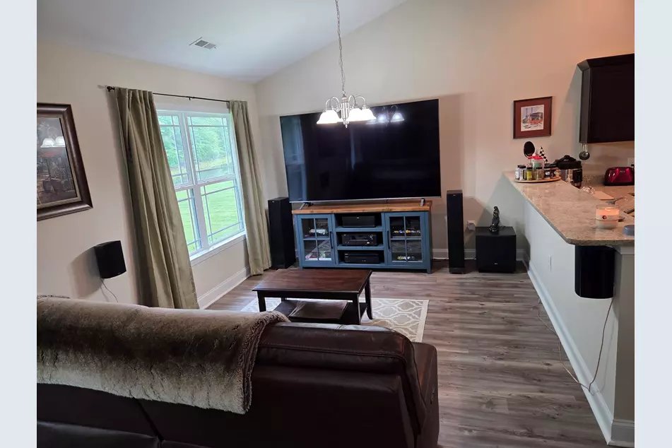 145 Ecum Secum Pl, photo 4