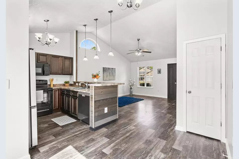 265 Upper Saddle Cir, photo 5