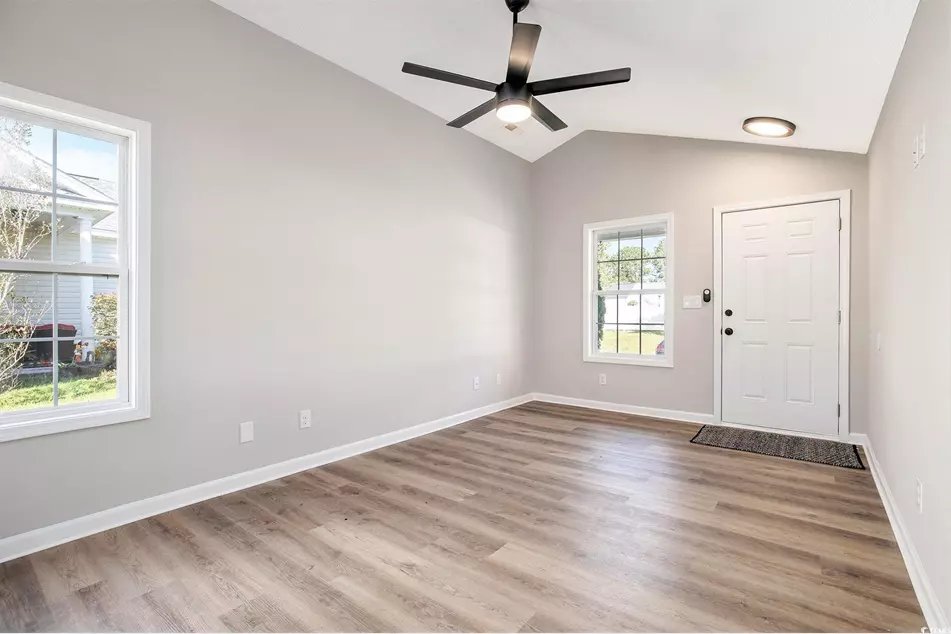 424 Wallingford Cir, photo 2