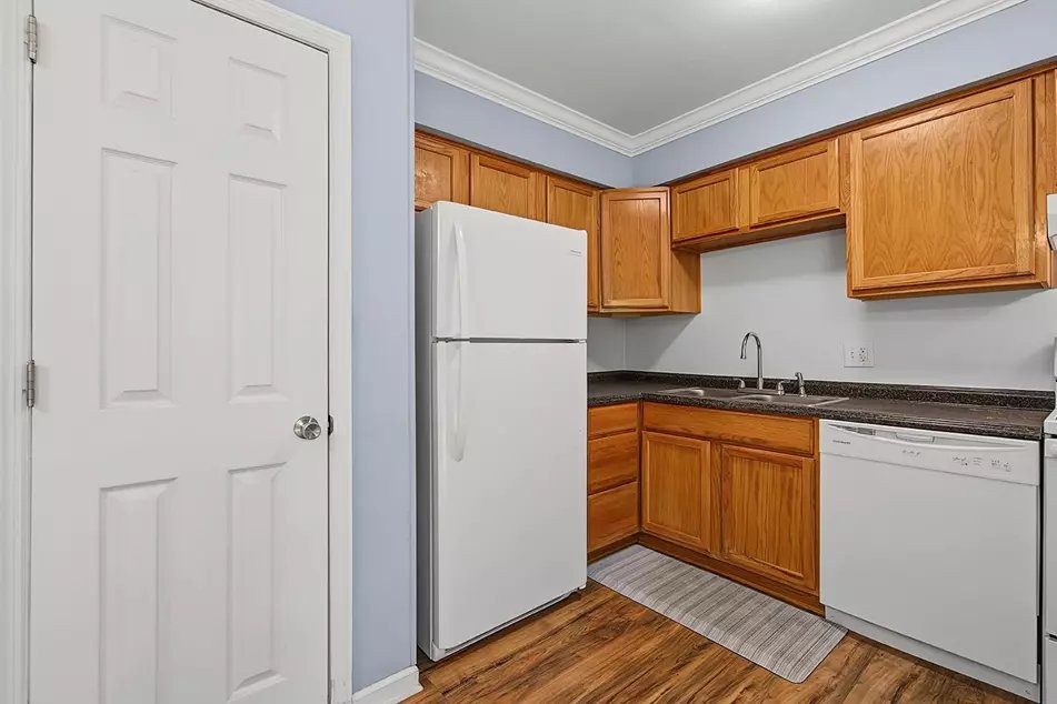 5660 Dogwood Cir, photo 8