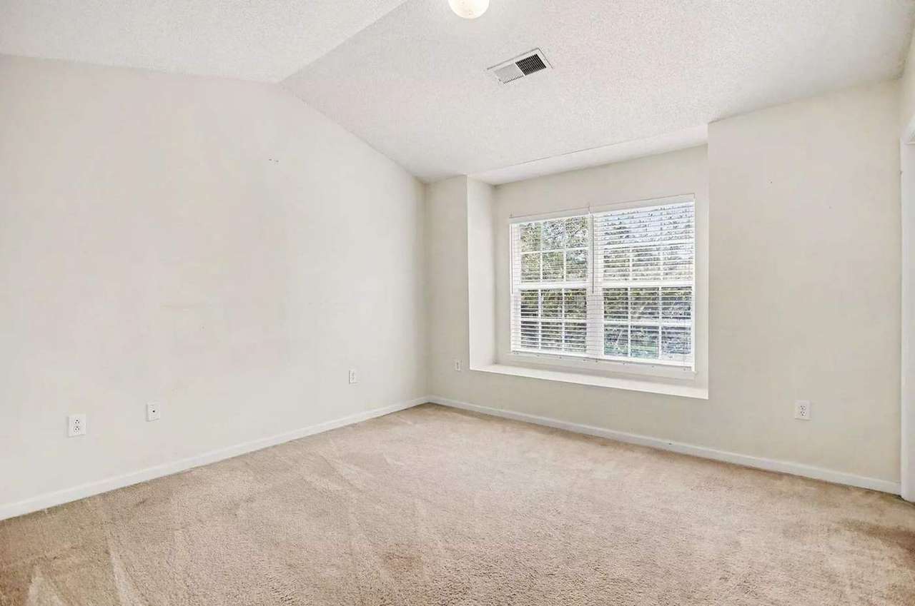 1043 Penny Ln, photo 20