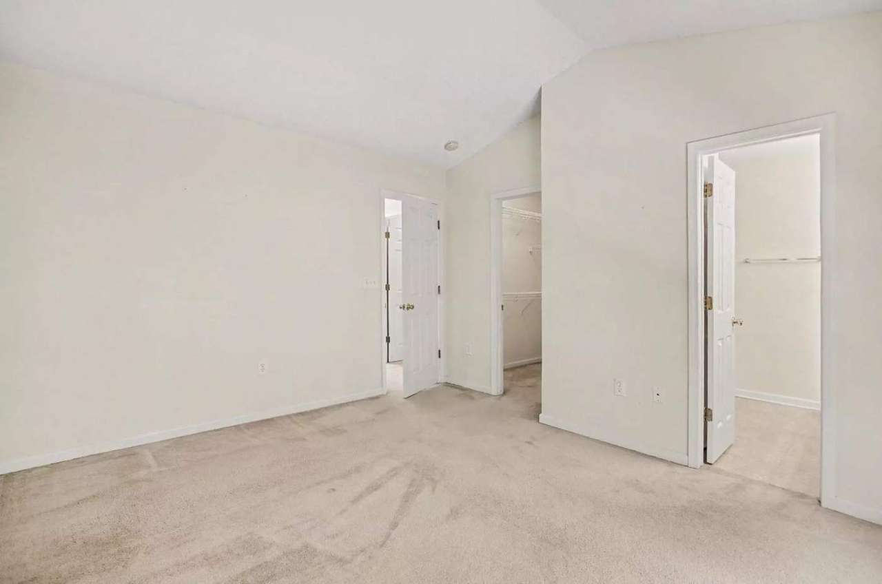 1043 Penny Ln, photo 26