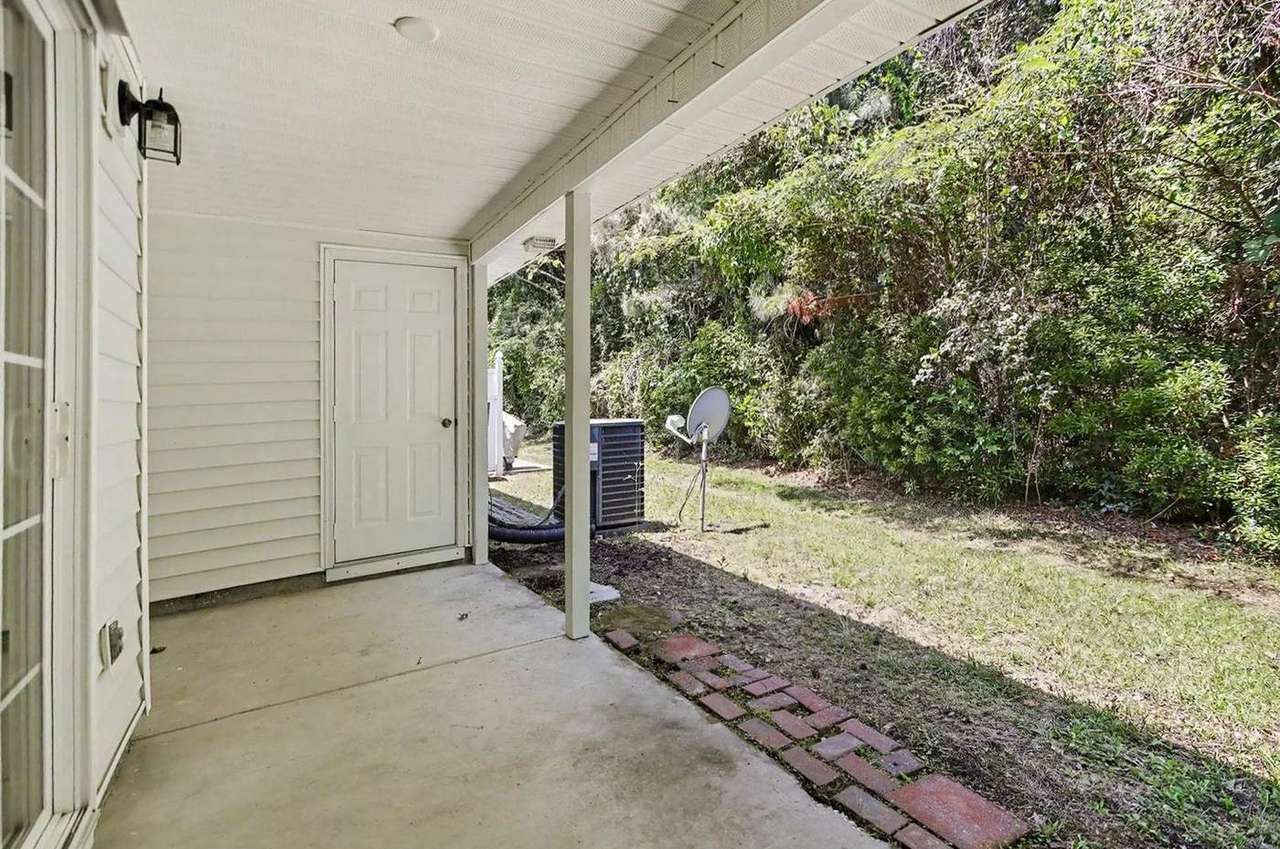 1043 Penny Ln, photo 31
