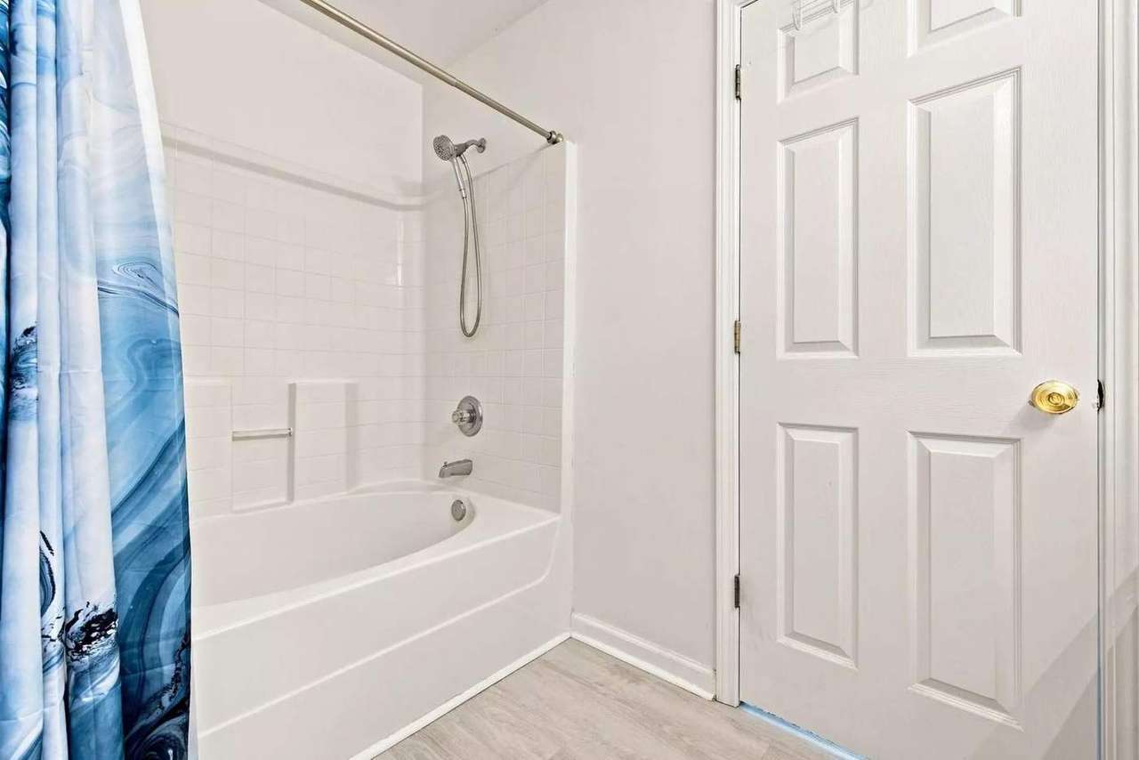 1282 Harvester Cir, photo 23