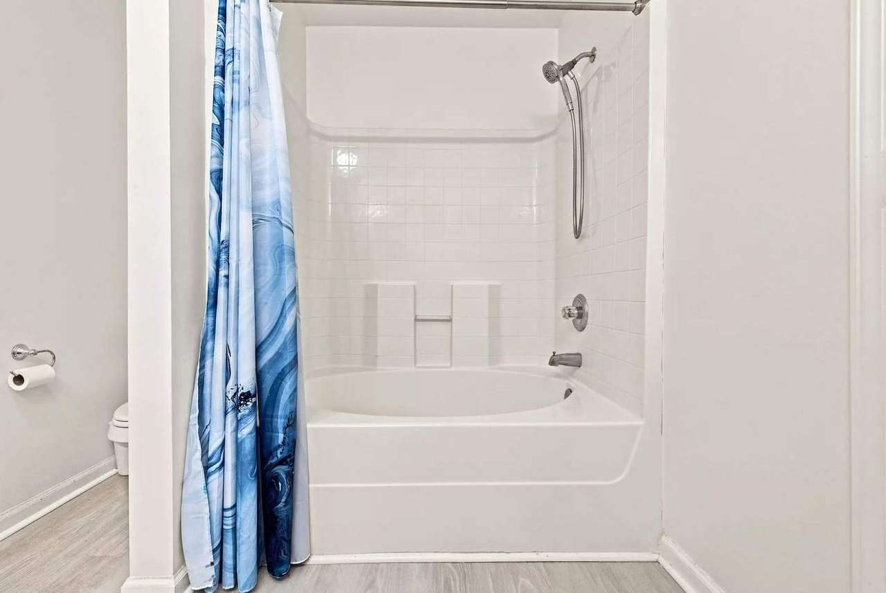 1282 Harvester Cir, photo 24