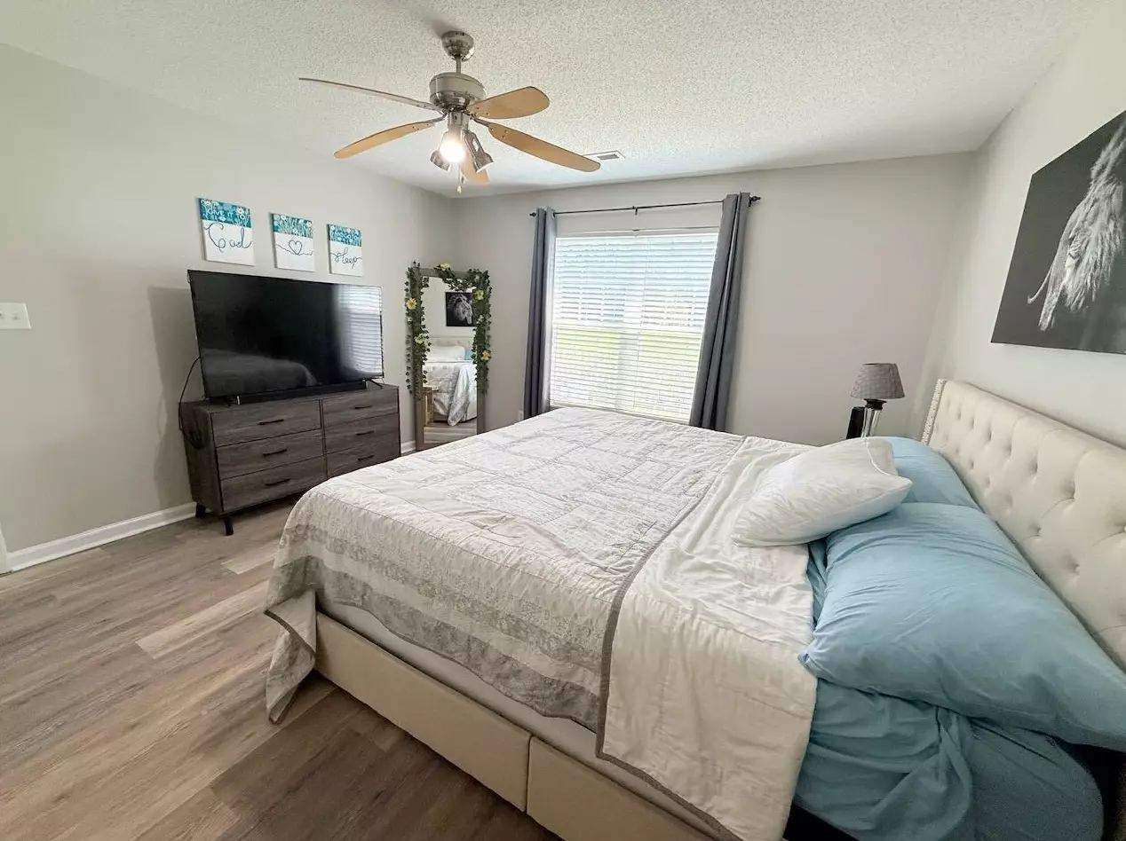 130 Country Manor Dr #A, photo 33