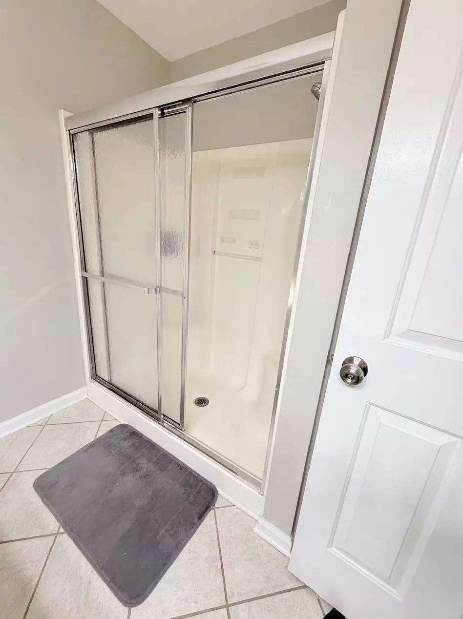 130 Country Manor Dr #A, photo 35
