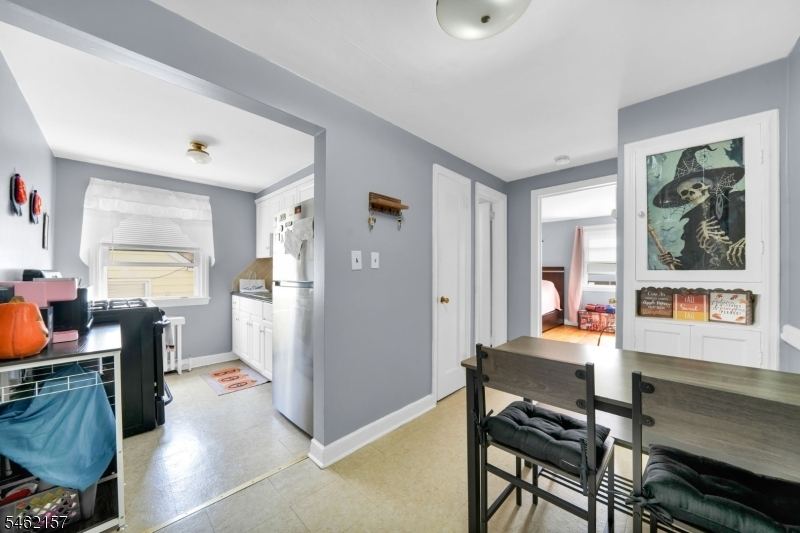 33 E 7th St, Clifton, photo 16