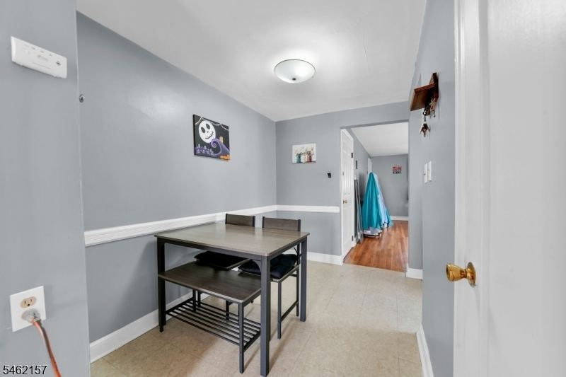 33 E 7th St, Clifton, photo 18