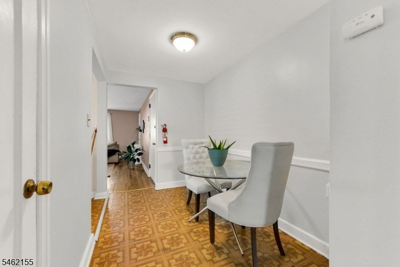 35 E 7th St, Clifton, photo 6